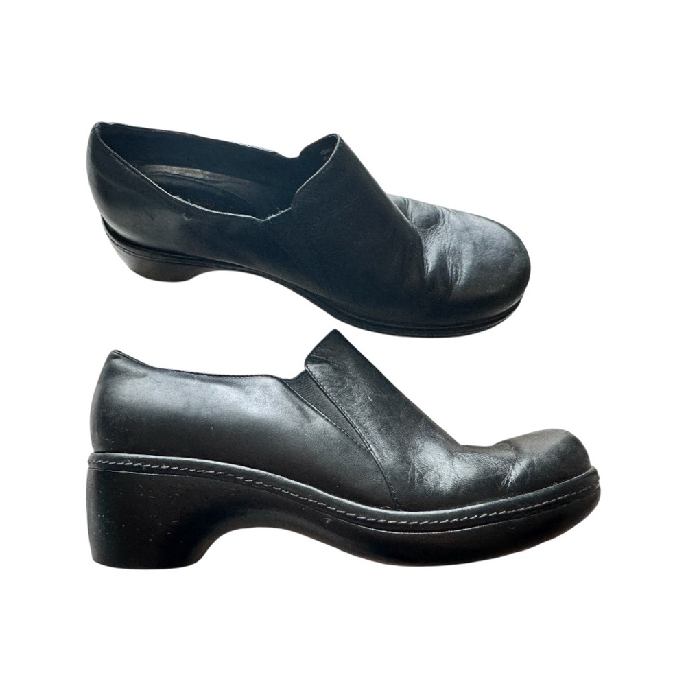 Ecco Women's Black Heeled Leather Clogs - Size 39
